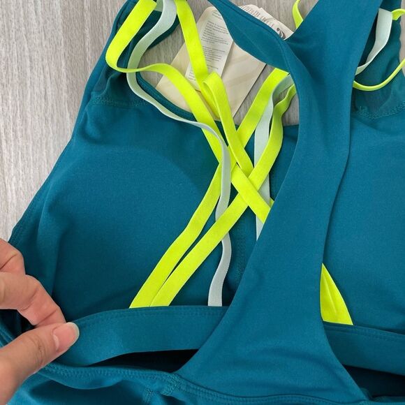 Fabletics Kessler Built In Bra Workout Athleisure Tank Top Teal S / 6 - Picture 8 of 9